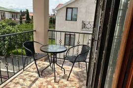 House For Rent, Chugureti