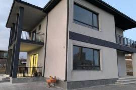 House For Sale, Agaraki