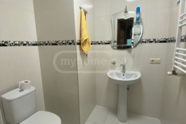 For Rent, 4 Room, Old building, Batumi