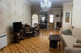 For Rent, 4 Room, Old building, Batumi