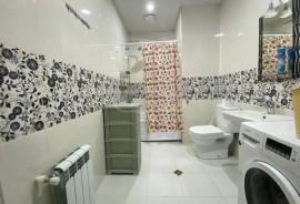 For Rent, 4 Room, Old building, Batumi