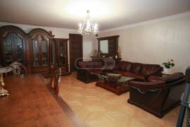 Apartment for sale, 5 Room, Old building, Tbilisi, saburtalo