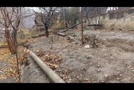 იყიდება მიწის ნაკვეთი, ზაჰესი
