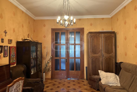 Apartment for sale, 4 Room, Old building, Tbilisi, Districts of Vazha-Pshavela