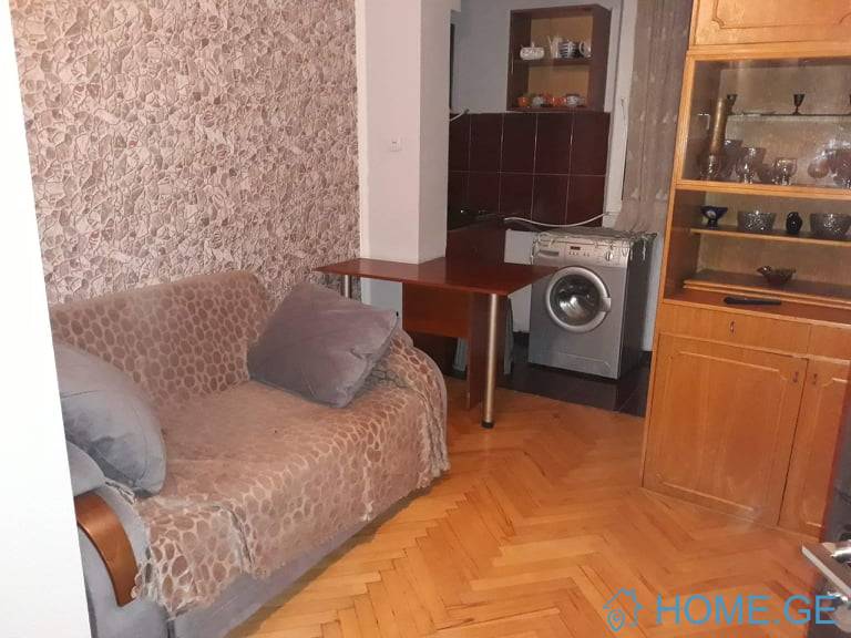 Daily Apartment Rent, 2 Room, Old building, Borjomi , Borjomi