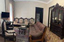 For Rent, Old building, Sololaki