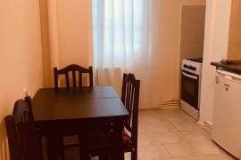ქირავდება ბინა, 2 ოთახიანი, ძველი აშენებული, თბილისი, საბურთალო