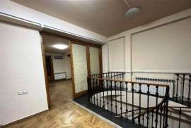 For Rent, Office, vake