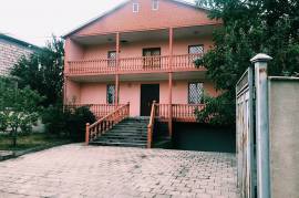 House For Rent, Ortachala