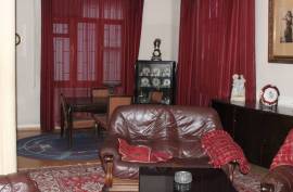 Apartment for sale, Old building, vake