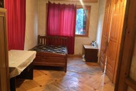 Продается квартира, 3 Kомнатная, Старое здание, Тбилиси, Надзаладеви