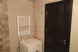 For Rent, 3 Room, Old building, Tbilisi, saburtalo