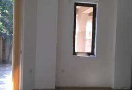 For Rent, Universal commercial space, Chugureti