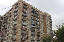 იყიდება ბინა, 4 ოთახიანი, ძველი აშენებული, თბილისი