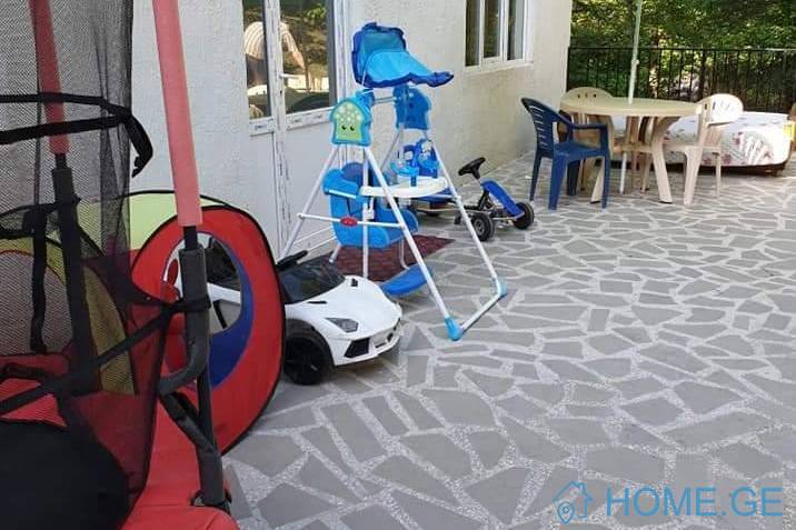 Daily Apartment Rent, 4 Room, Old building, Khashuri, Surami