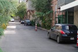 იყიდება სახლი, 3 ოთახიანი, თბილისი, ჩუღურეთი