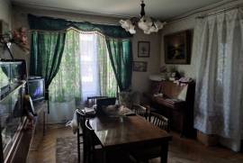 Apartment for sale, Old building, saburtalo