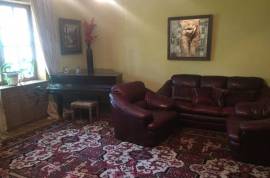 Apartment for sale, 6 Room, Old building, Tbilisi, vake