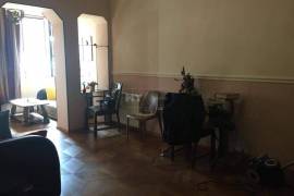 For Rent, 3 Room, Old building, Tbilisi, Mtatsminda