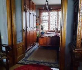 იყიდება ბინა, 4 ოთახიანი, ძველი აშენებული, თბილისი, მუხიანი