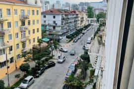 ქირავდება ბინა დღიურად, 5 ოთახიანი, ძველი აშენებული, ბათუმი
