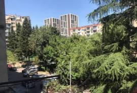 იყიდება ბინა, 2 ოთახიანი, ძველი აშენებული, თბილისი, საბურთალო