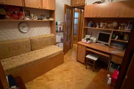Продается квартира, 4 Kомнатная, Старое здание, Тбилиси, Исани