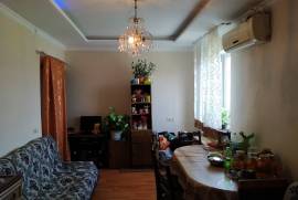 Продается квартира, 2 Kомнатная, Старое здание, Зугдидский район, Зугдиди