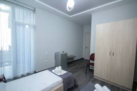 ქირავდება ბინა დღიურად, 9 ოთახიანი, ახალი აშენებული, ბათუმი, კვარიათი 