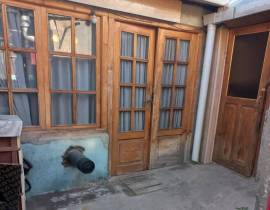 House For Sale, Nadzaladevi