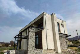 House For Sale, Navdaraantkari