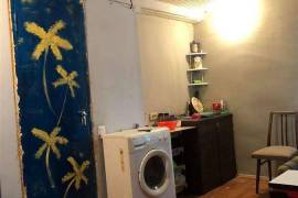 Apartment for sale, Old building, Mtatsminda