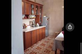 იყიდება ბინა, 5 ოთახიანი, ძველი აშენებული, ხაშური, ხაშური