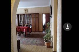 იყიდება ბინა, 5 ოთახიანი, ძველი აშენებული, ხაშური, ხაშური