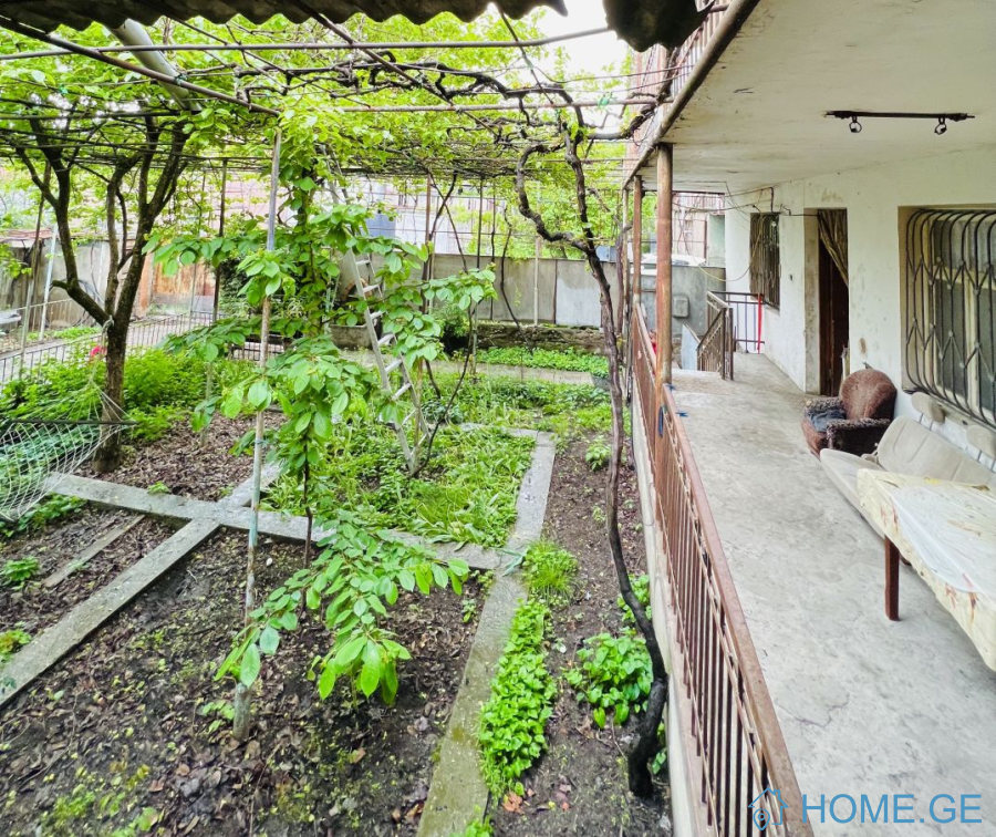 House For Sale, 9 Room, Gori , Gori