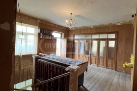 House For Sale, 9 Room, Gori , Gori