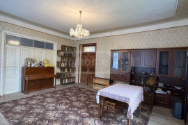 House For Sale, 9 Room, Gori , Gori