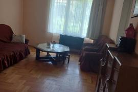 იყიდება ბინა, 3 ოთახიანი, ძველი აშენებული, გურჯაანი, გურჯაანი