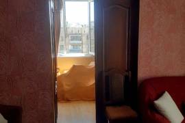 Apartment for sale, Old building, Mukhiani