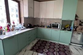 Apartment for sale, Old building, vake