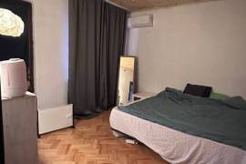 Apartment for sale, Old building, vake