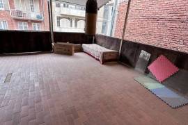 Apartment for sale, Old building, vake