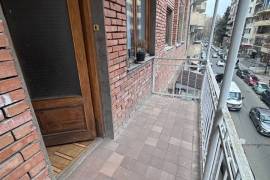 Apartment for sale, 6 Room, Old building, Tbilisi, vake