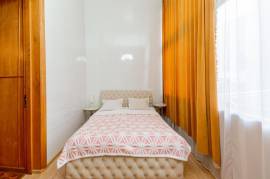 Daily Apartment Rent, Old building, Mtatsminda