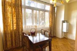 For Rent, 2 Room, Old building, Tbilisi, saburtalo