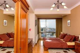 გირავდება ბინა, 3 ოთახიანი, ძველი აშენებული, თბილისი, ჩუღურეთი