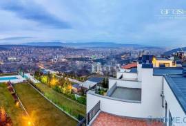 იყიდება სახლი, ვაკე