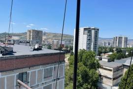 Apartment for sale, Old building, Nadzaladevi