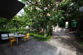 Apartment for sale, Old building, vake