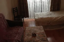 ქირავდება ბინა, 1 ოთახიანი, ძველი აშენებული, თბილისი, საბურთალო